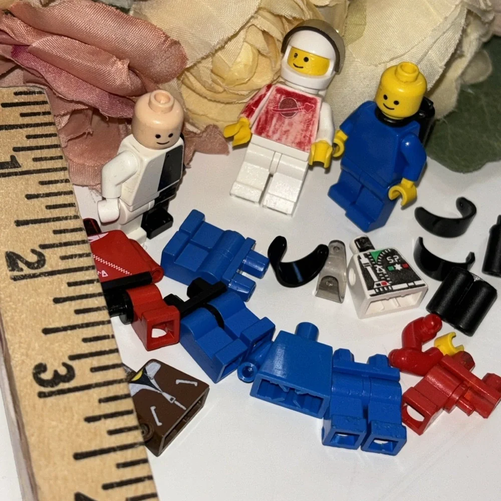 Lego Astronaut 1980s Vintage Lego People Basic Lego Minifigs Old Lego Minifigs